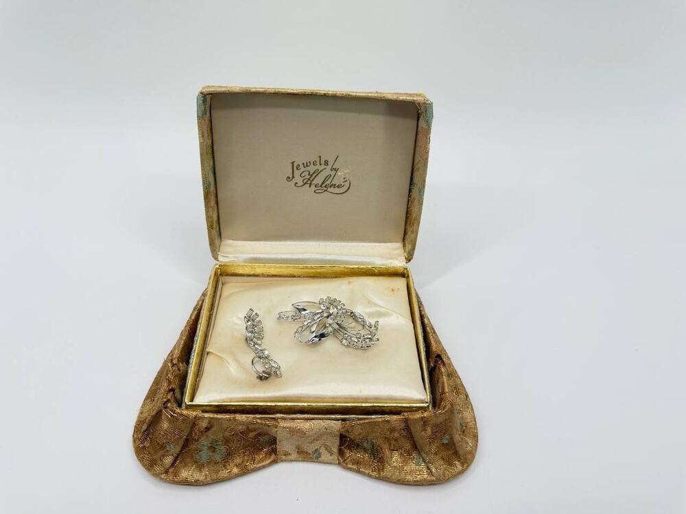 Vintage Jewelry Set Brooch Clip Earrings Rhinestone Silver Tone Box Helene